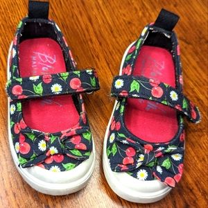 Toddler Sz 5 Mary Janes Sneakers